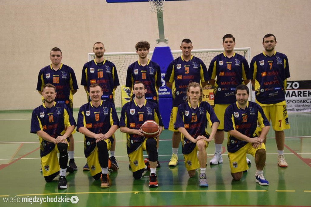 Sokół Międzychód wygrywa z Basket Junior Poznań