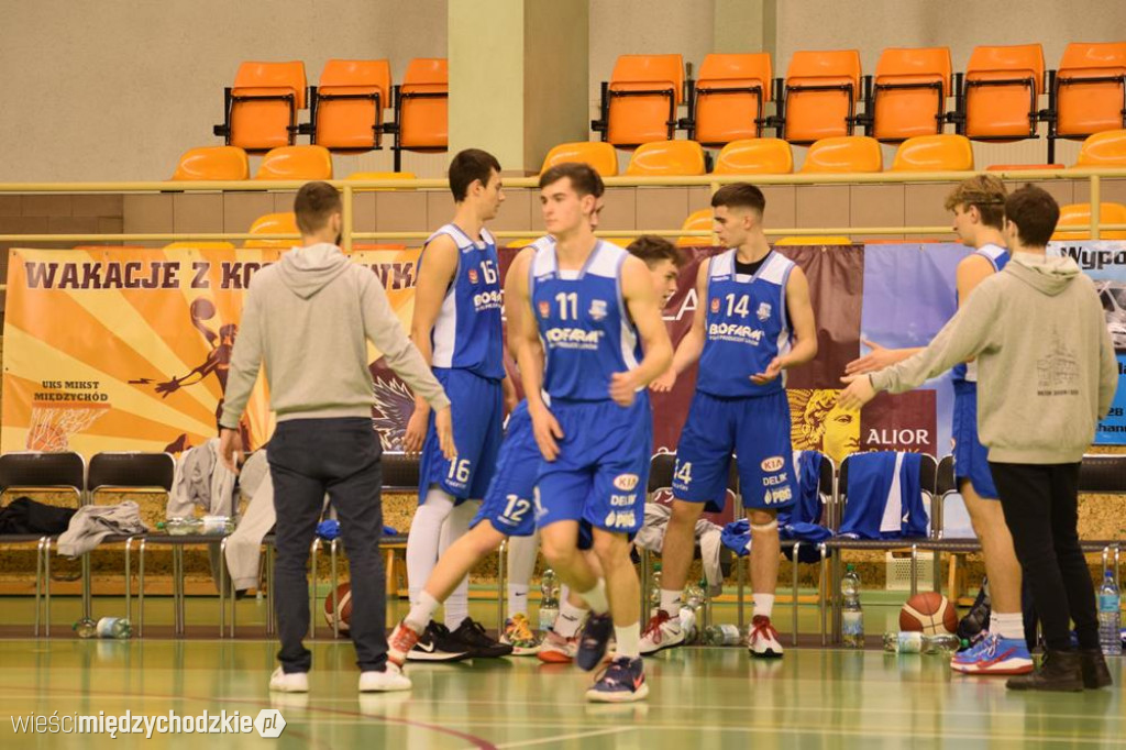 Sokół Międzychód wygrywa z Basket Junior Poznań