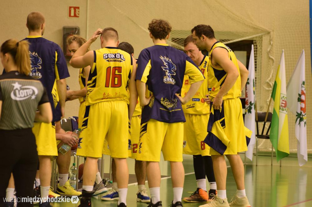 Sokół Międzychód wygrywa z Basket Junior Poznań