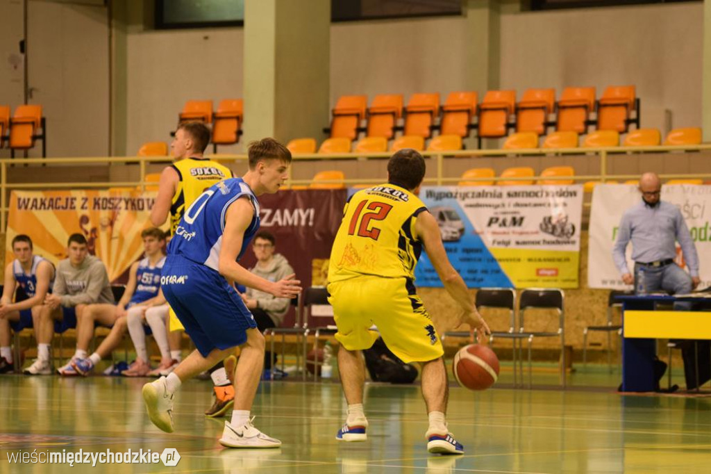 Sokół Międzychód wygrywa z Basket Junior Poznań