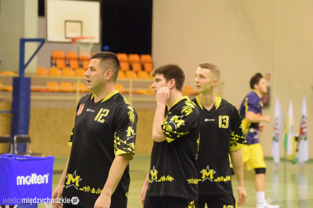 Sokół Międzychód liderem 2 ligi