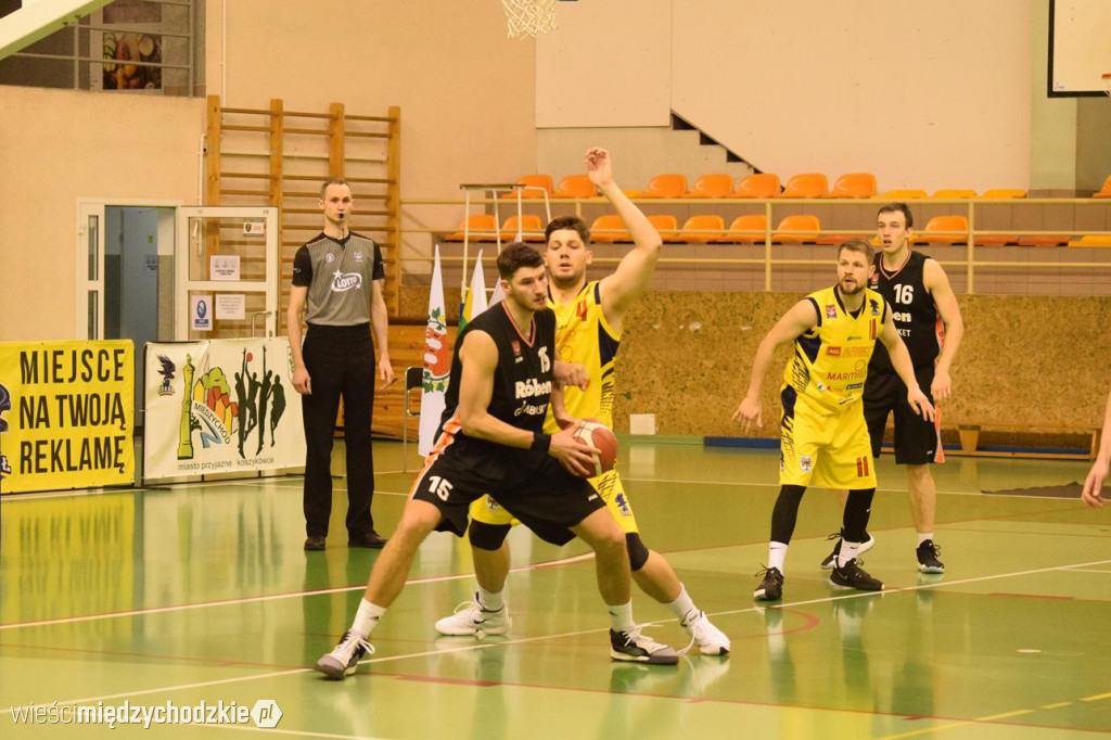 Sokół Międzychód zdemolował UKS Gimbasket Wrocław