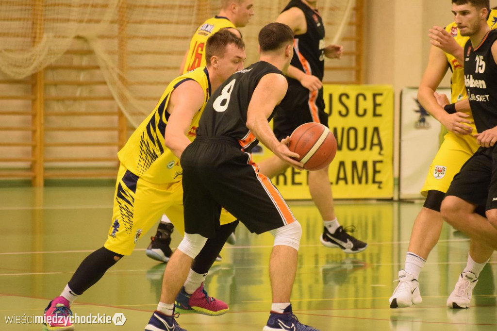 Sokół Międzychód zdemolował UKS Gimbasket Wrocław