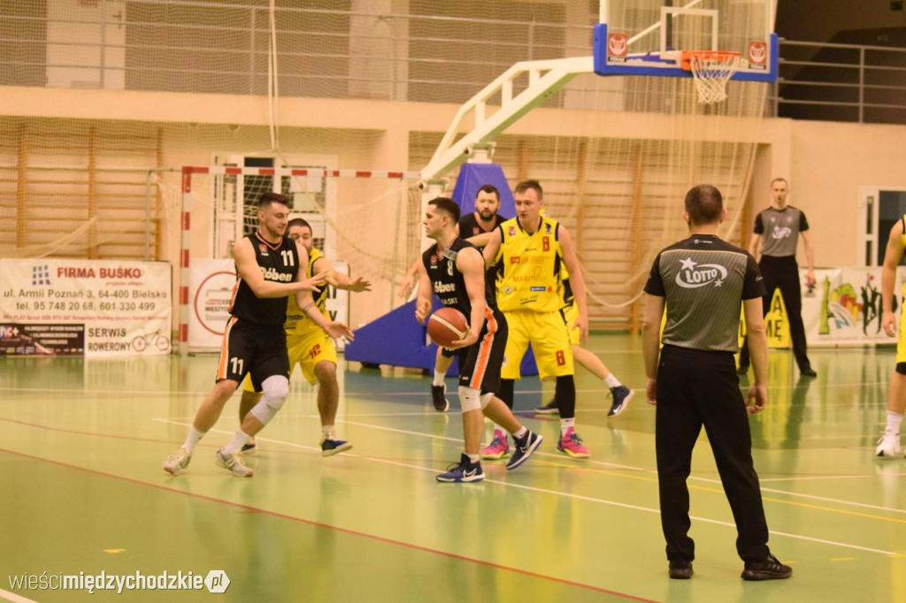 Sokół Międzychód zdemolował UKS Gimbasket Wrocław