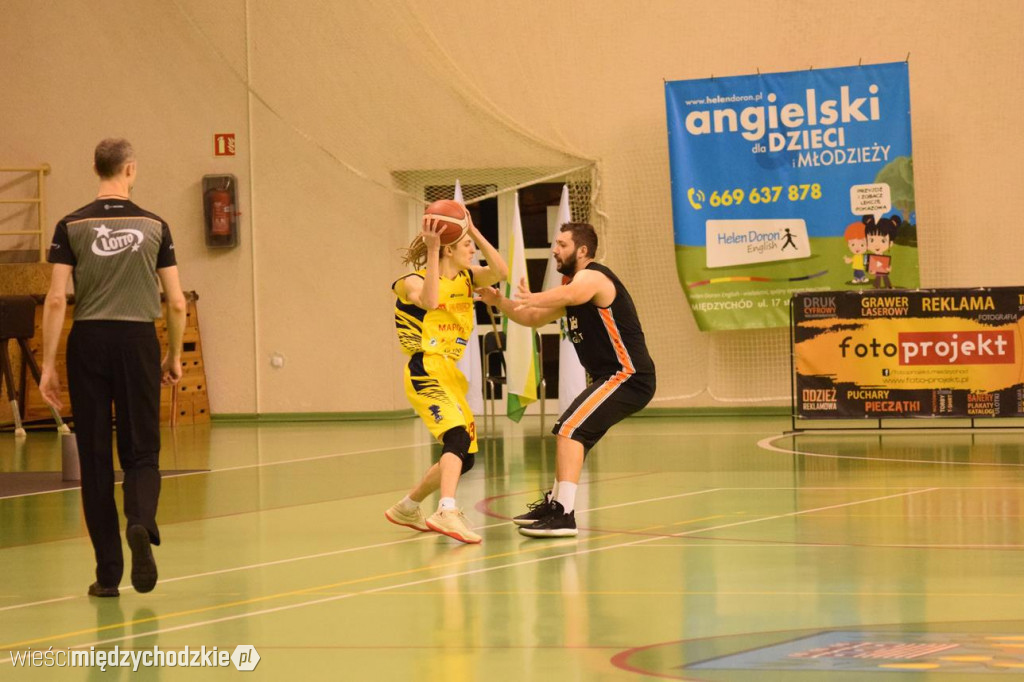 Sokół Międzychód zdemolował UKS Gimbasket Wrocław