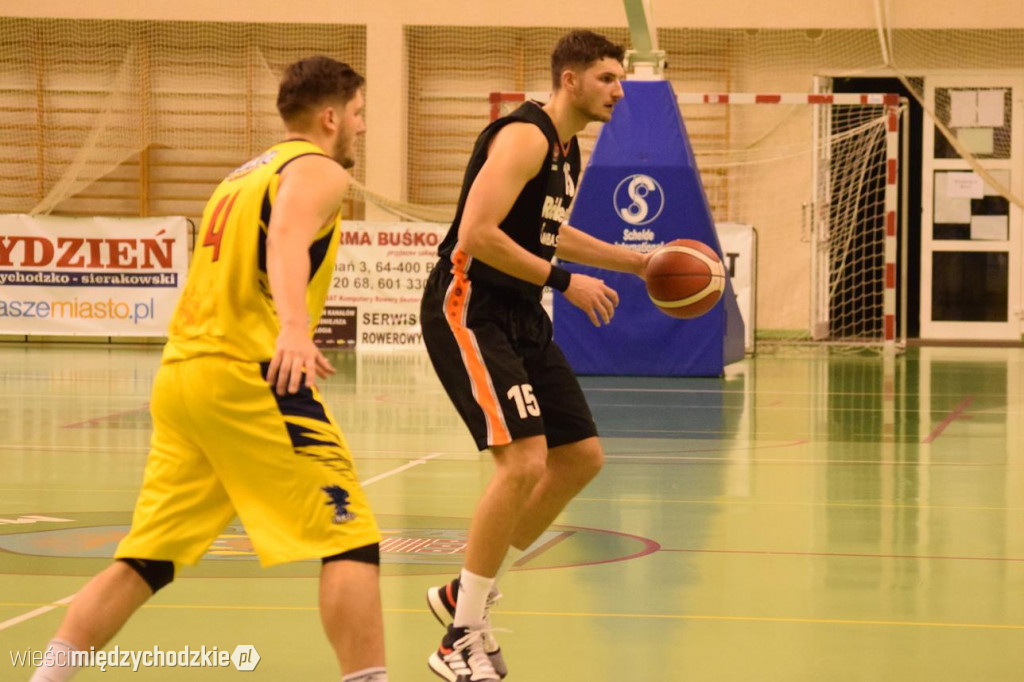 Sokół Międzychód zdemolował UKS Gimbasket Wrocław