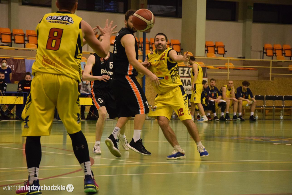 Sokół Międzychód zdemolował UKS Gimbasket Wrocław