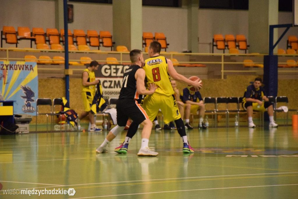 Sokół Międzychód zdemolował UKS Gimbasket Wrocław