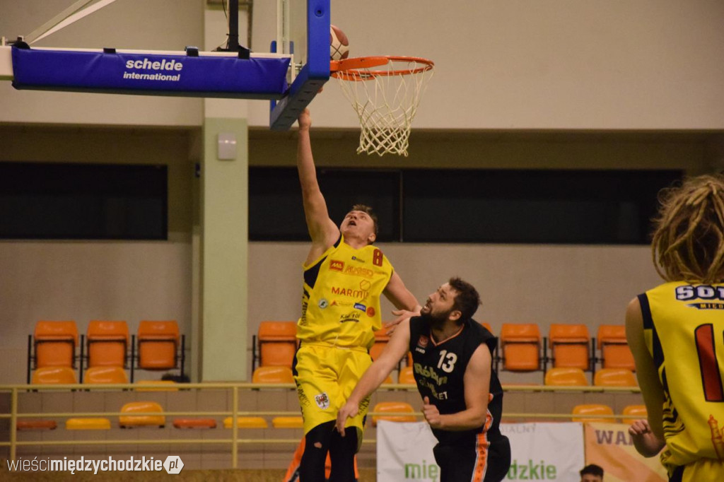 Sokół Międzychód zdemolował UKS Gimbasket Wrocław
