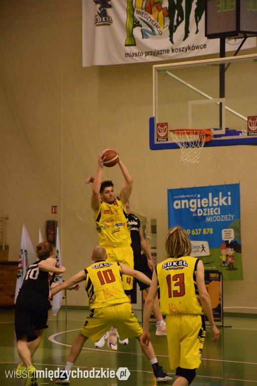 Sokół Międzychód zdemolował UKS Gimbasket Wrocław