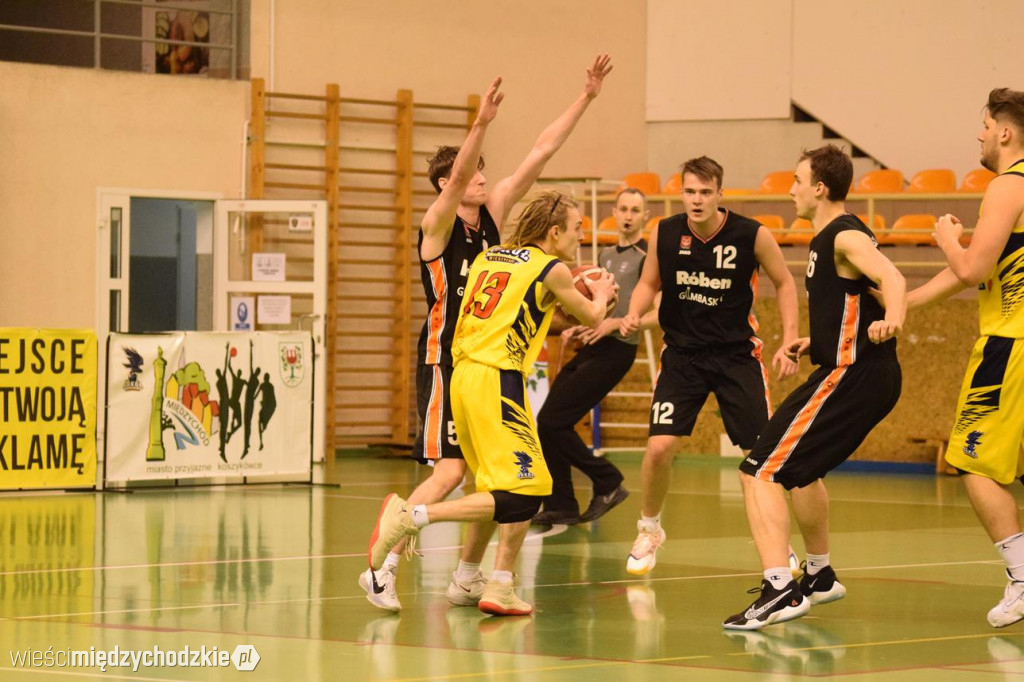 Sokół Międzychód zdemolował UKS Gimbasket Wrocław