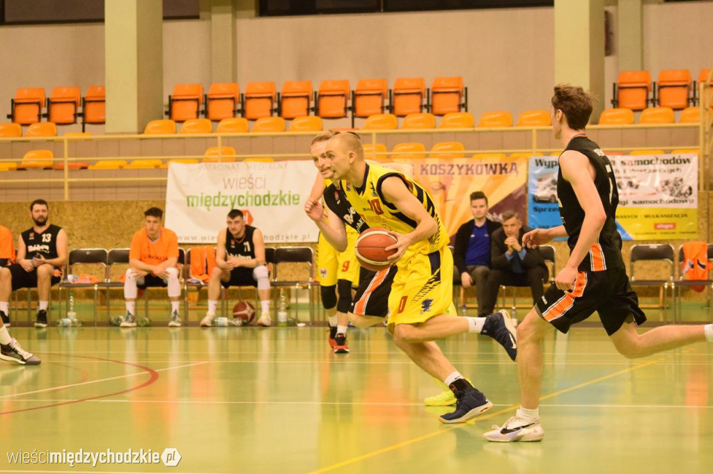 Sokół Międzychód zdemolował UKS Gimbasket Wrocław
