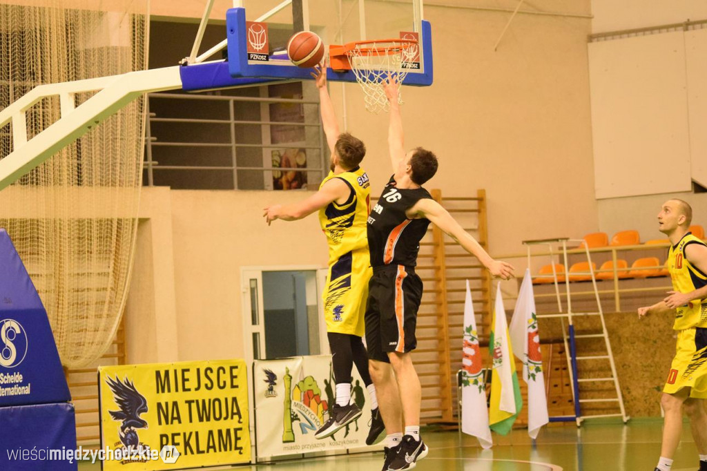 Sokół Międzychód zdemolował UKS Gimbasket Wrocław