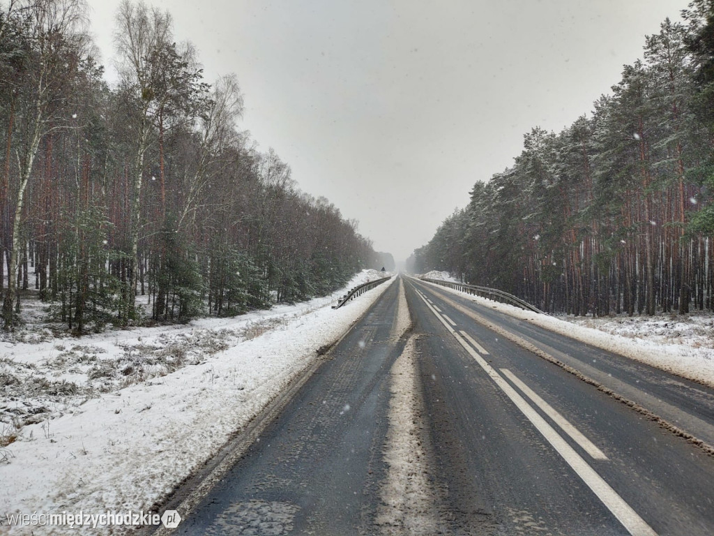 Uważajcie na śliskie drogi i błoto pośniegowe