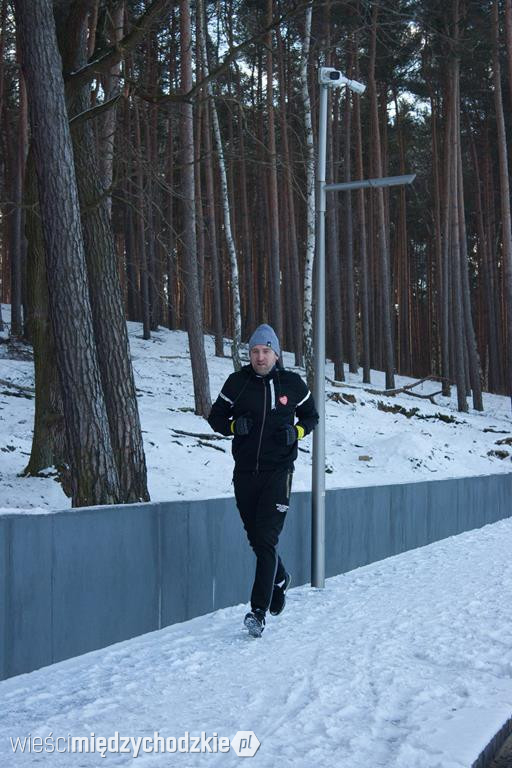 Morsy pływały w Mierzynie dla Orkiestry