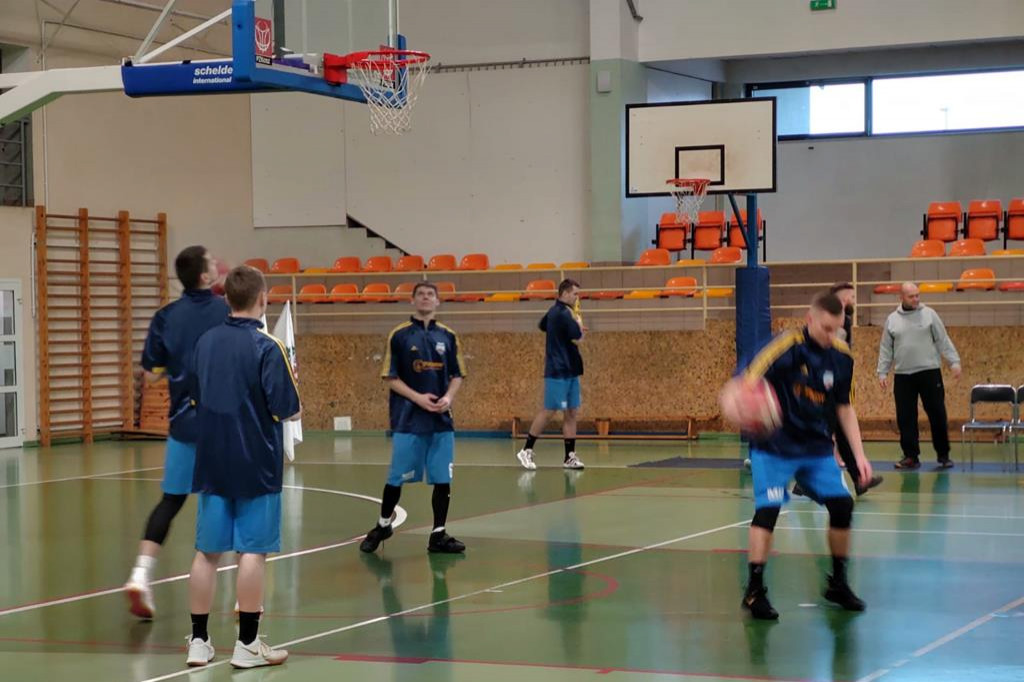 O godz.17.00 rozpocznie się mecz Sokoła