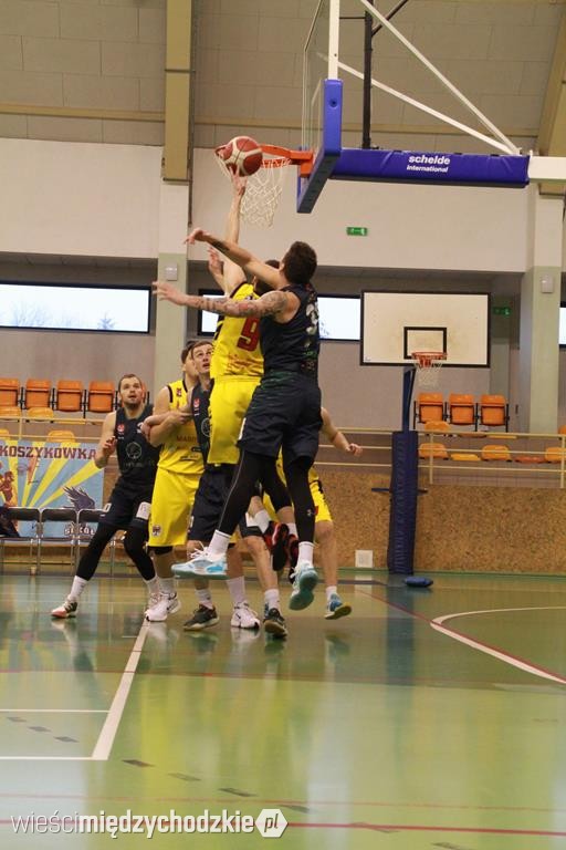 Sokół Międzychód -IgnerHome AZS Basket Nysa 98:83 