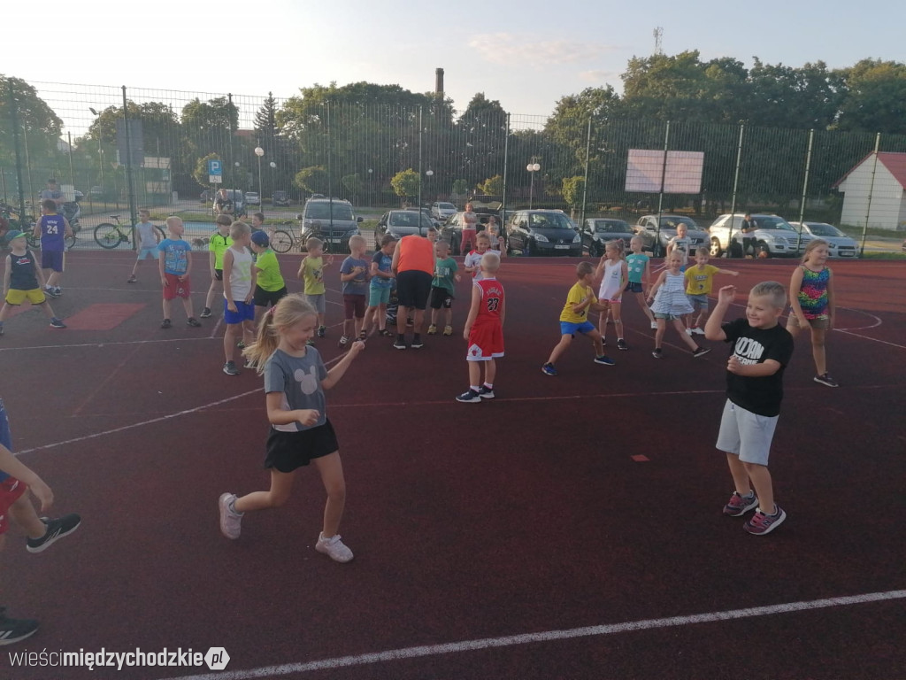 Wakacje z koszykówką