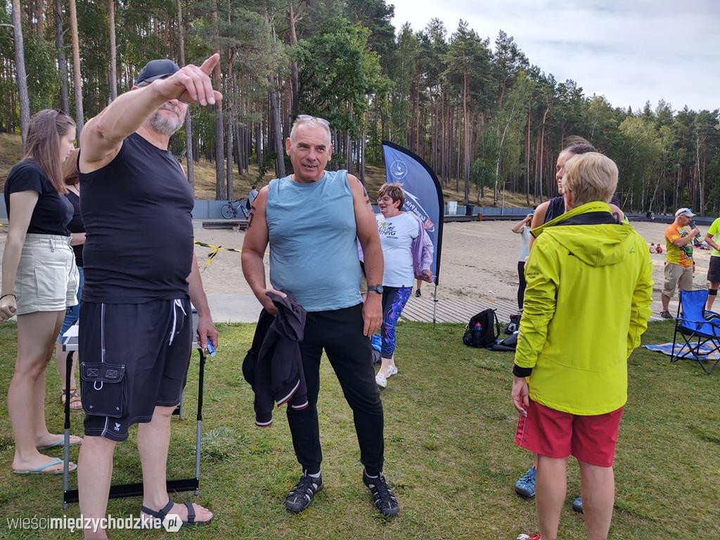 Plaża przed zawodami pływackimi