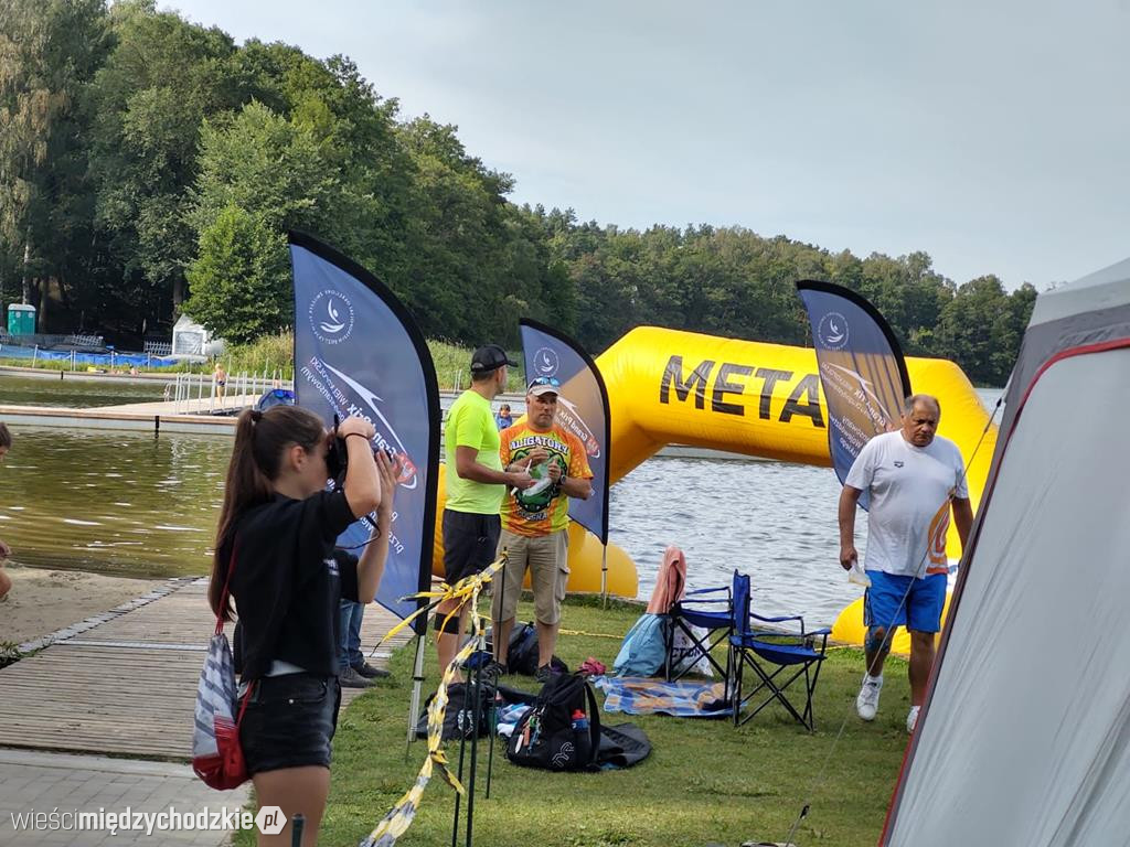 Plaża przed zawodami pływackimi