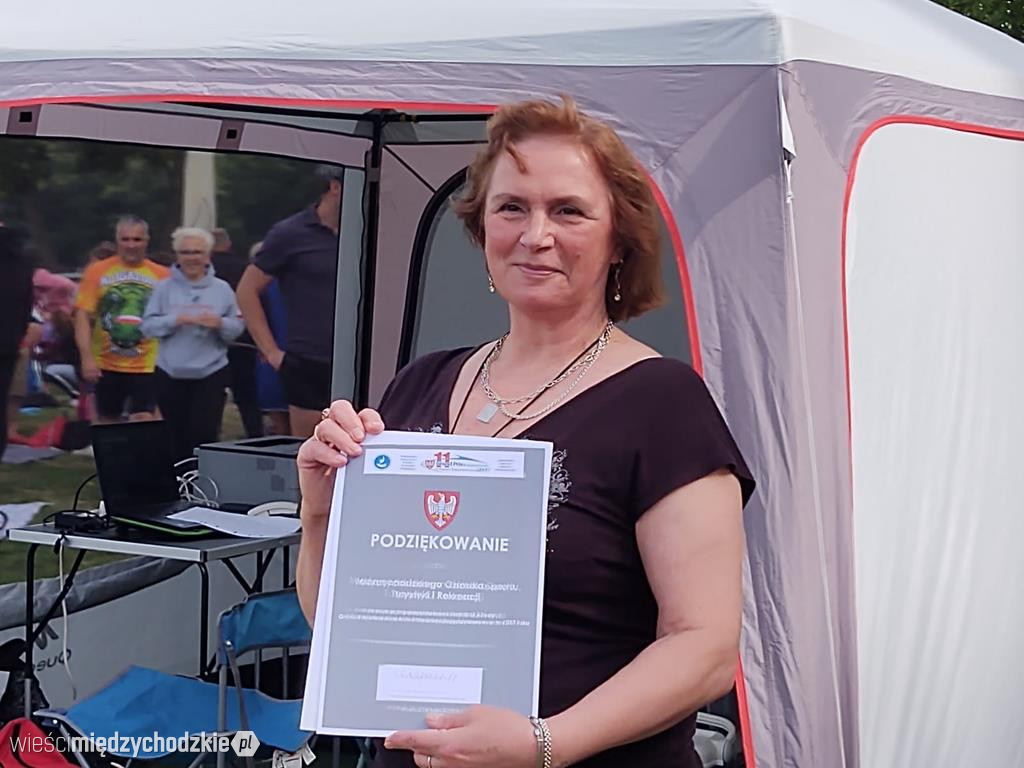 Plaża przed zawodami pływackimi