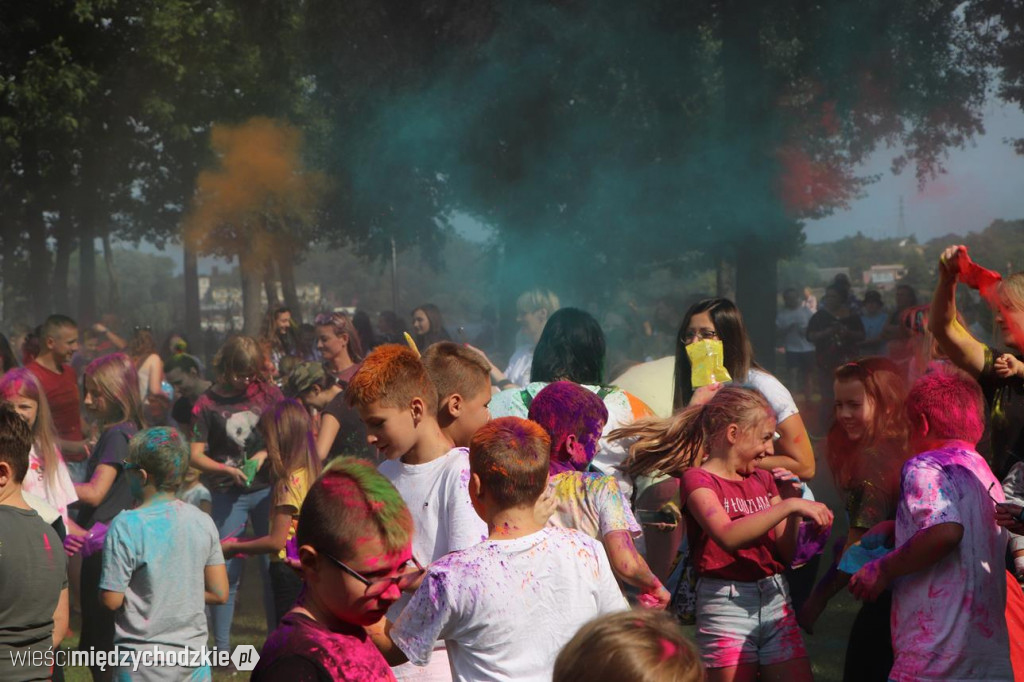 Holi Święto kolorów