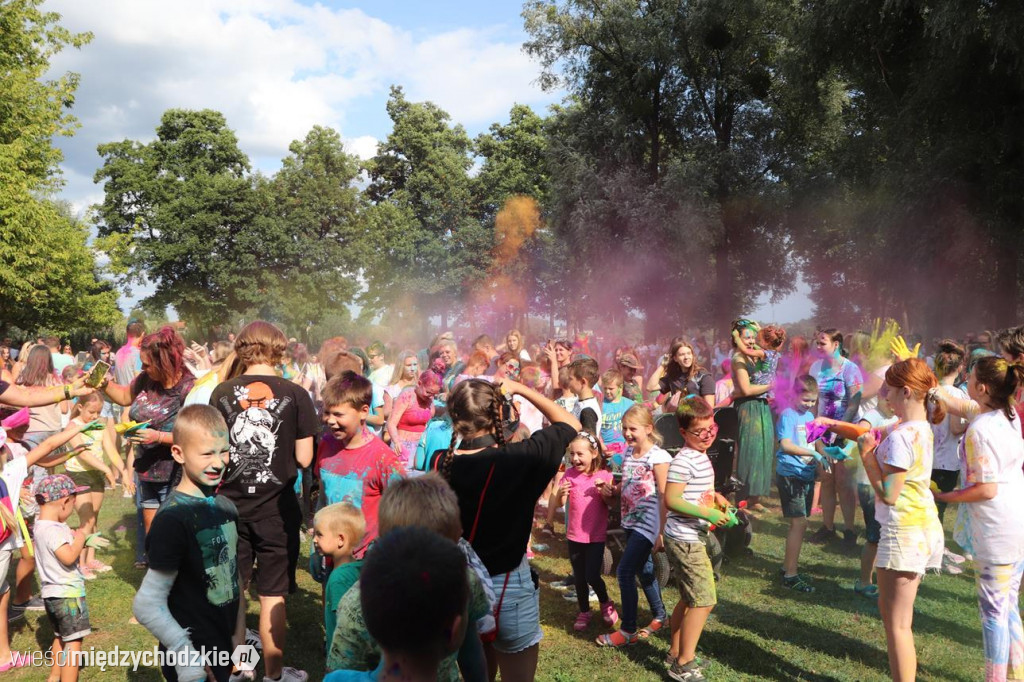 Holi Święto kolorów