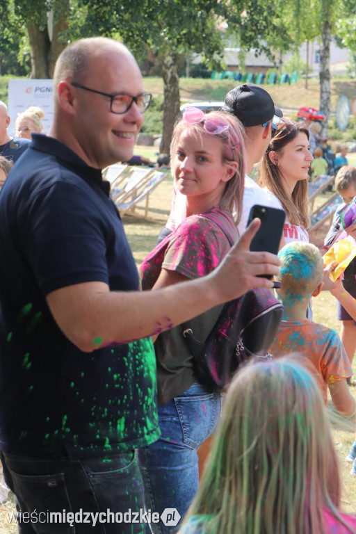 Holi Święto kolorów