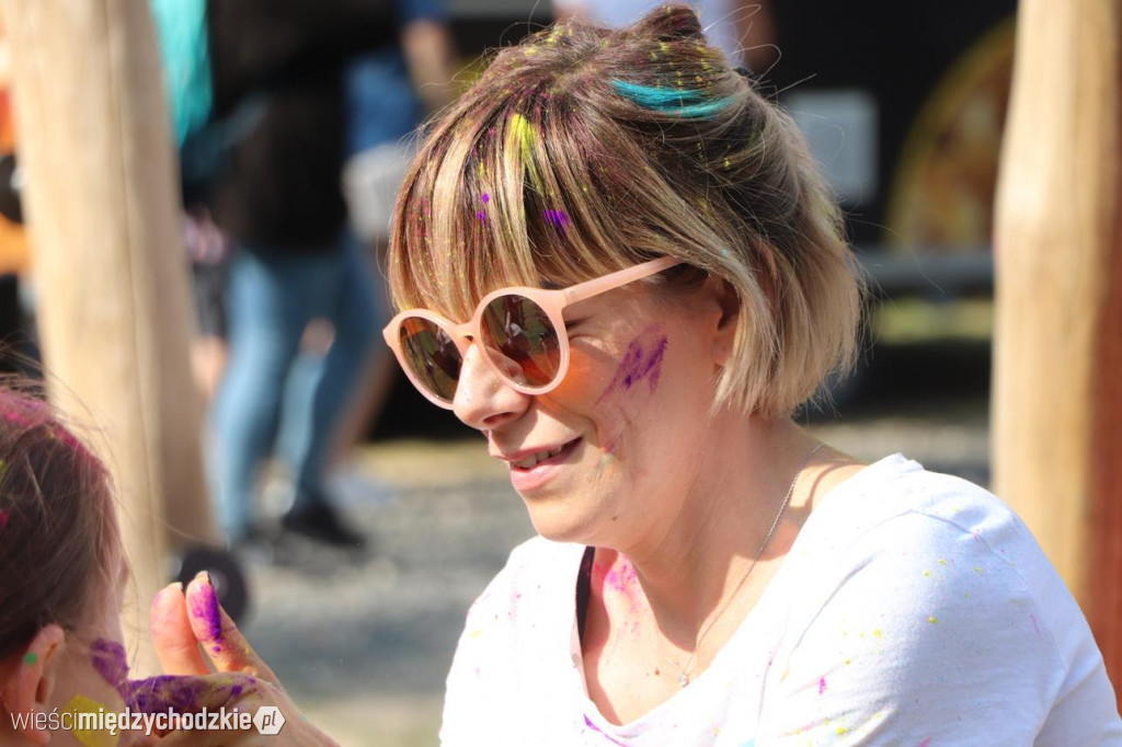 Holi Święto kolorów
