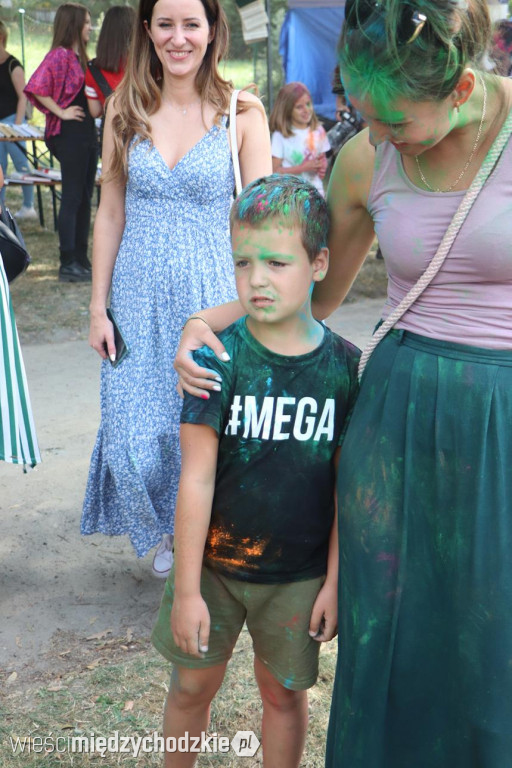 Holi Święto kolorów