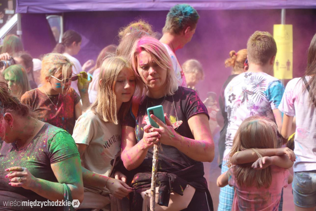 Holi Święto kolorów