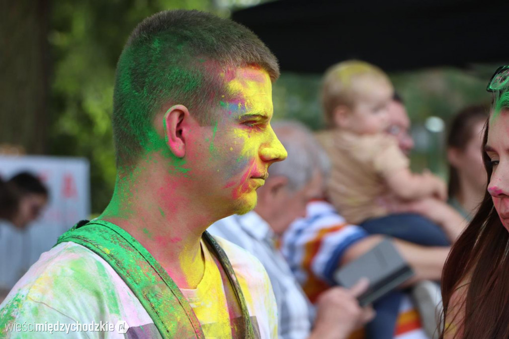 Holi Święto kolorów