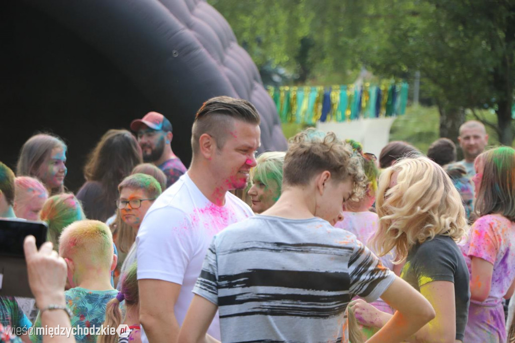 Holi Święto kolorów