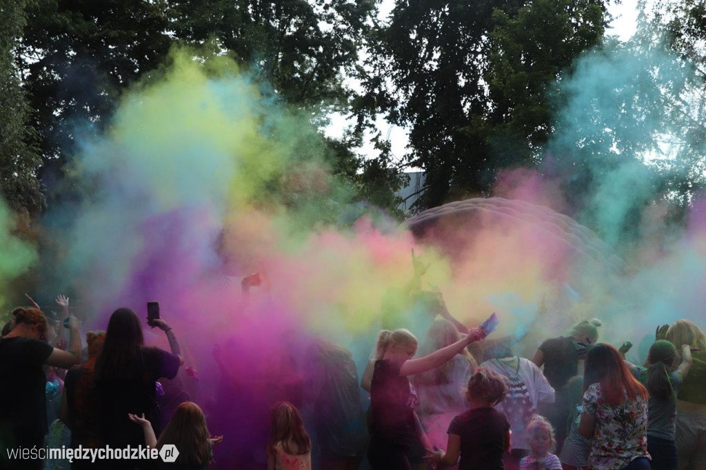 Holi Święto kolorów