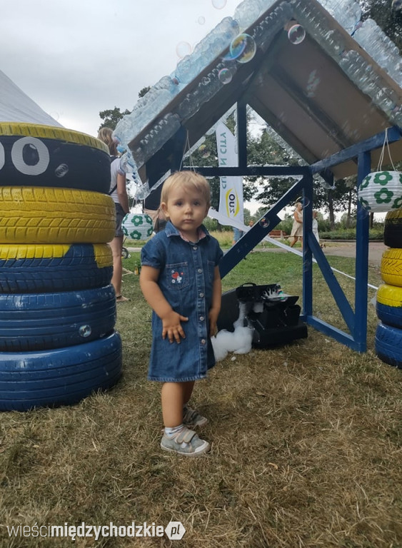Cały świat w Krainie 100 Jezior