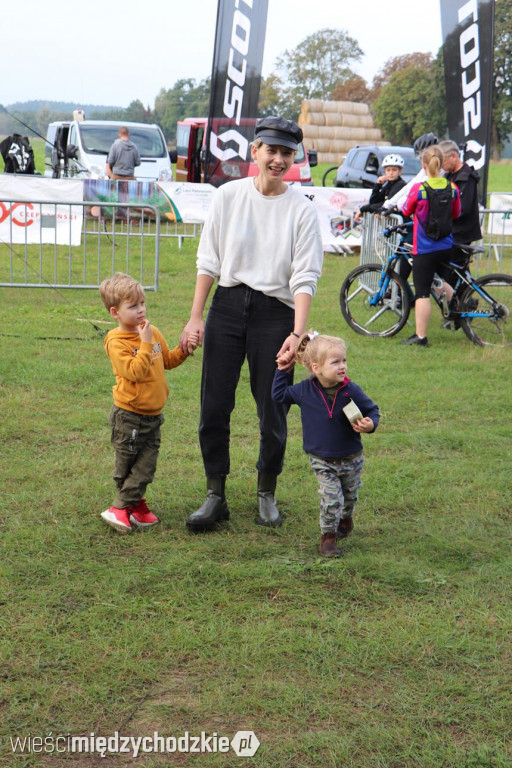 Charytatywny Maraton MTB w Mokrzcu