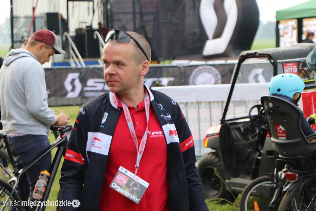 Charytatywny Maraton MTB w Mokrzcu