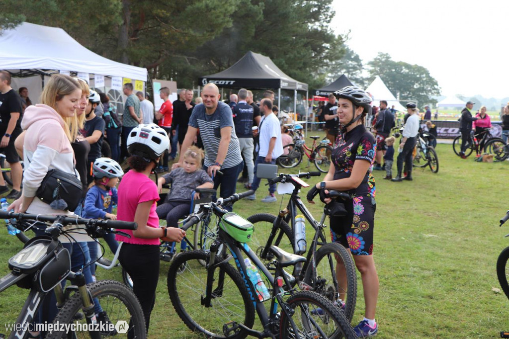 Charytatywny Maraton MTB w Mokrzcu