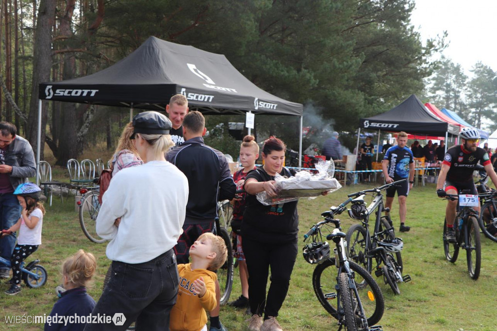 Charytatywny Maraton MTB w Mokrzcu
