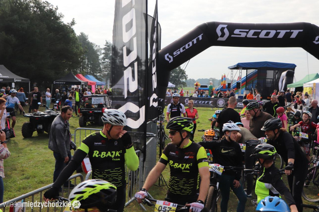 Charytatywny Maraton MTB w Mokrzcu