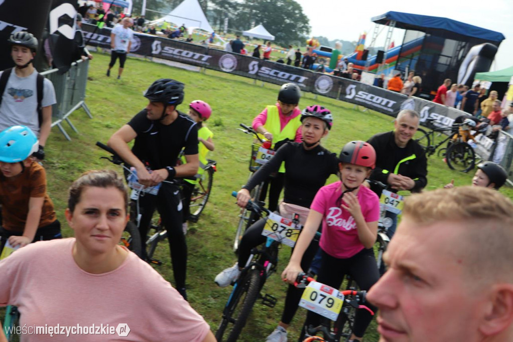 Charytatywny Maraton MTB w Mokrzcu