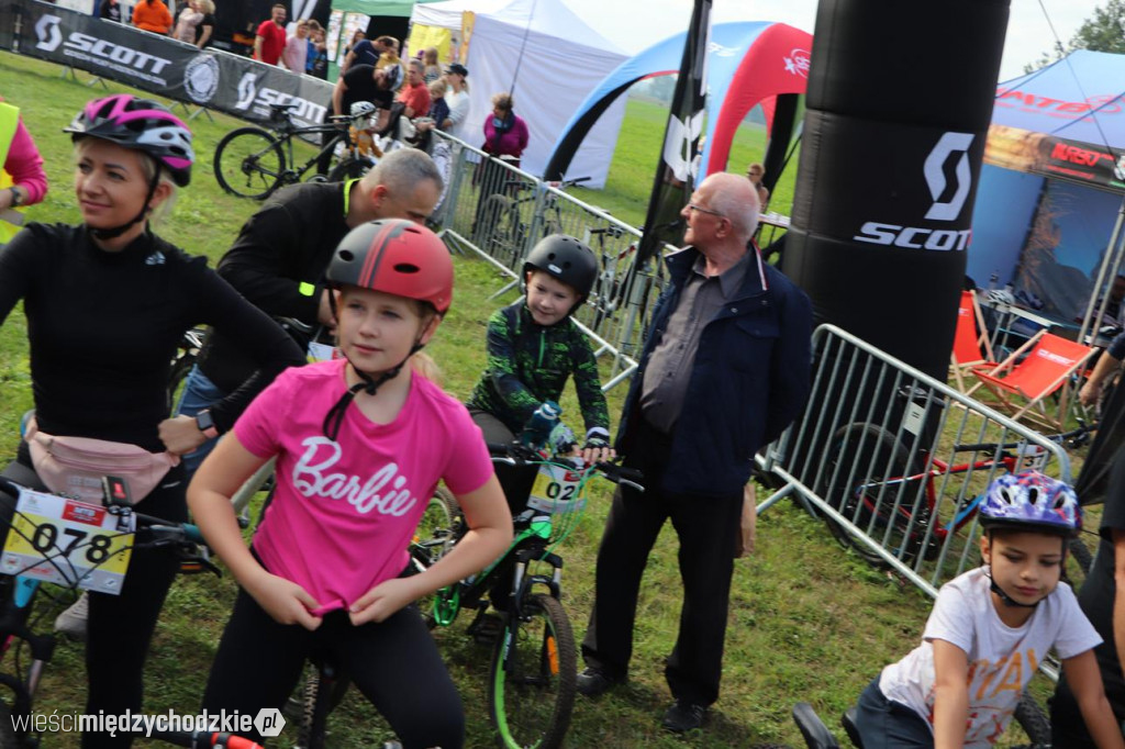 Charytatywny Maraton MTB w Mokrzcu