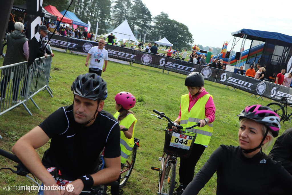 Charytatywny Maraton MTB w Mokrzcu