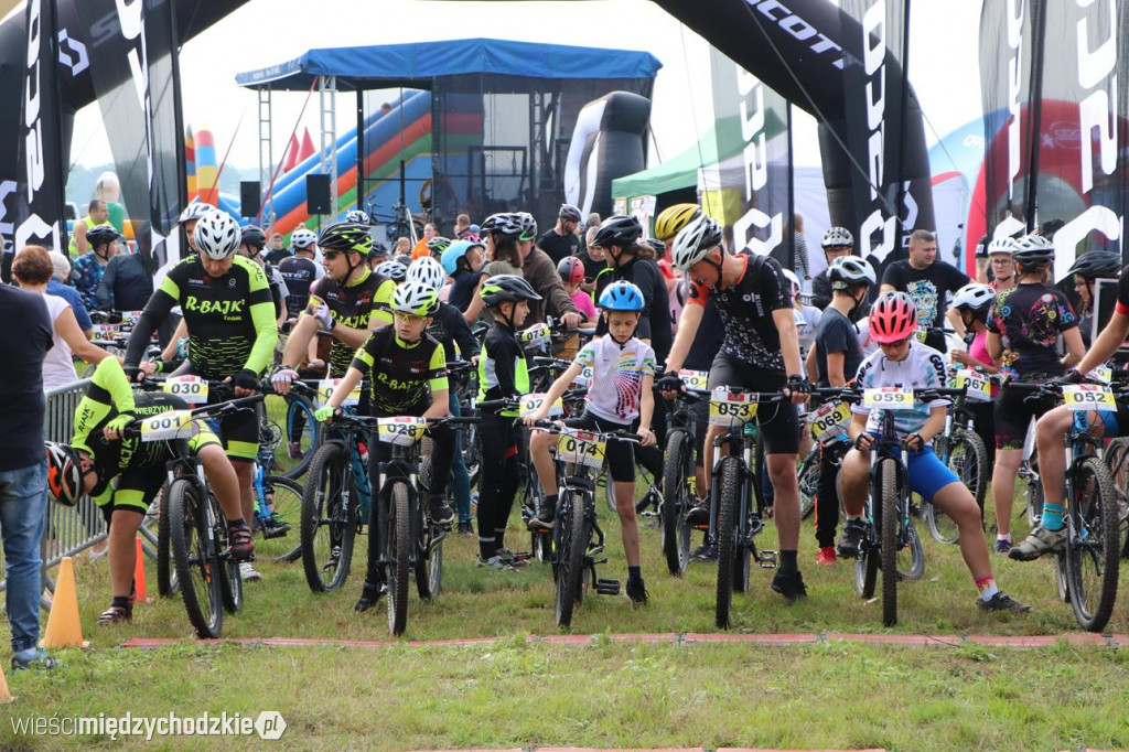Charytatywny Maraton MTB w Mokrzcu