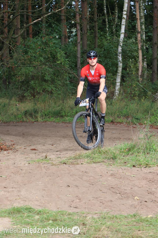 Charytatywny Maraton MTB w Mokrzcu