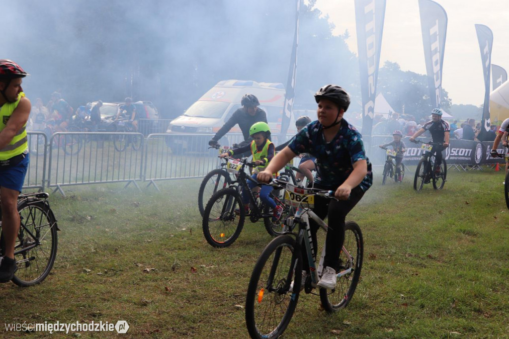 Charytatywny Maraton MTB w Mokrzcu