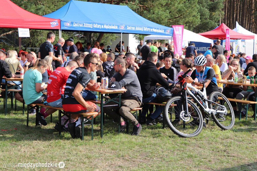 Charytatywny Maraton MTB w Mokrzcu