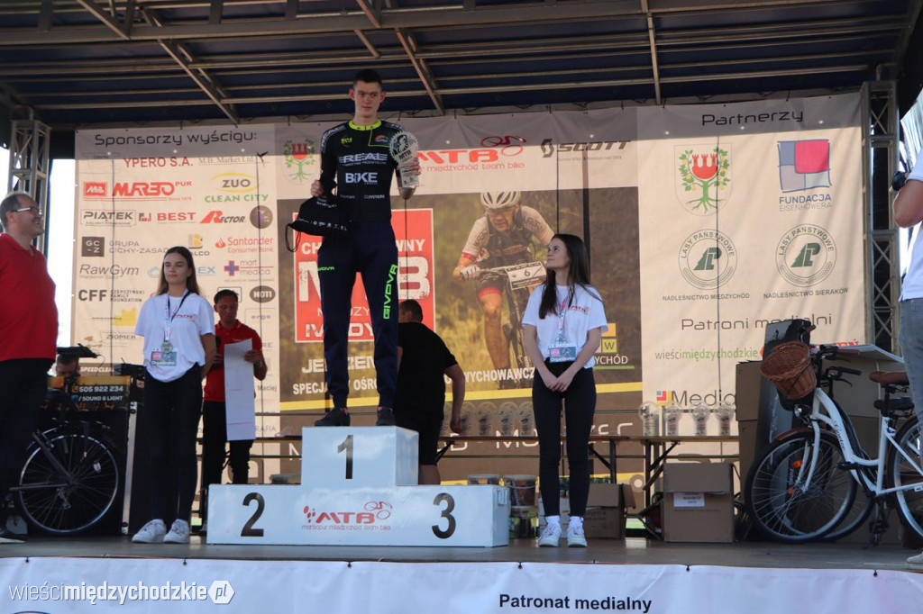 Charytatywny Maraton MTB w Mokrzcu