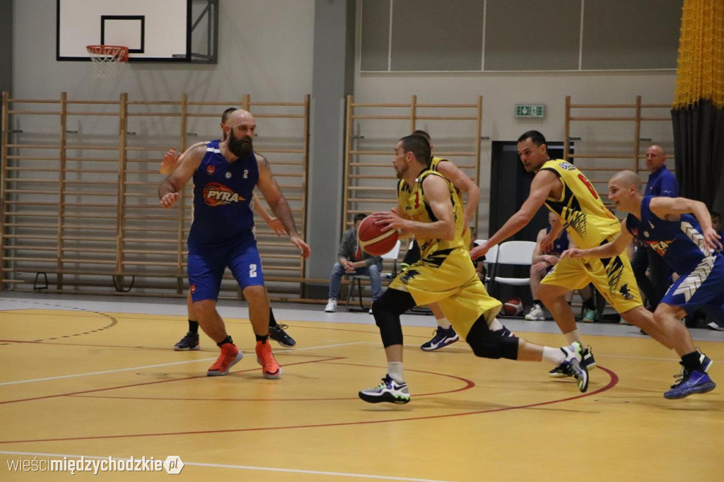 Sokół Międzychód przegrywa derby