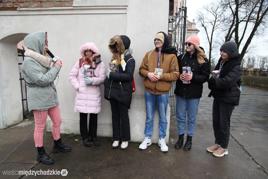 Wolontariusze działają